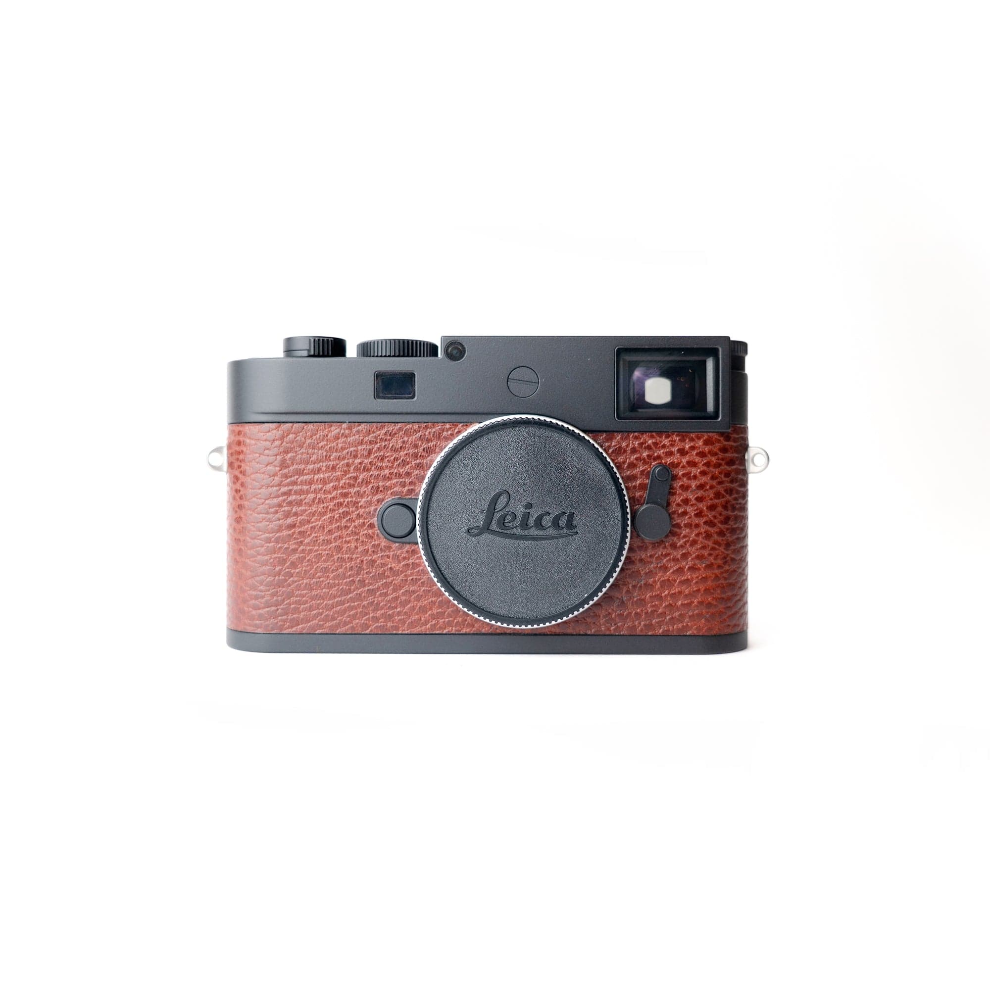 Leica M11 with a Studio Jebi leather cover, front view